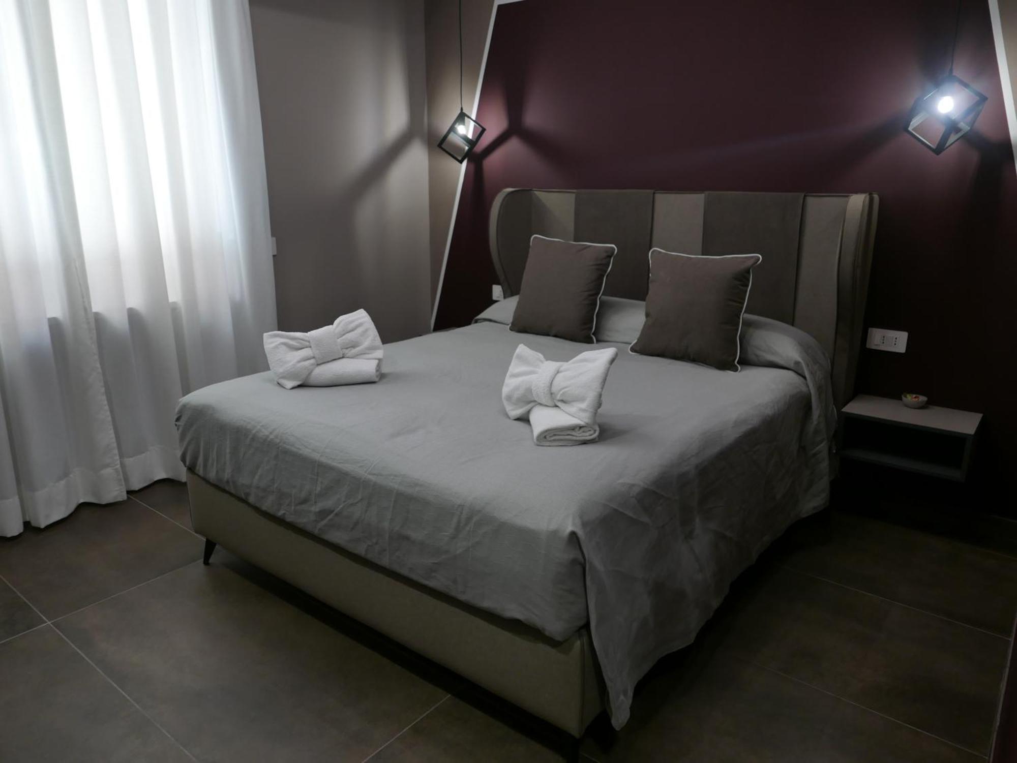 Re Lazzarone Suite Napoli Eksteriør billede