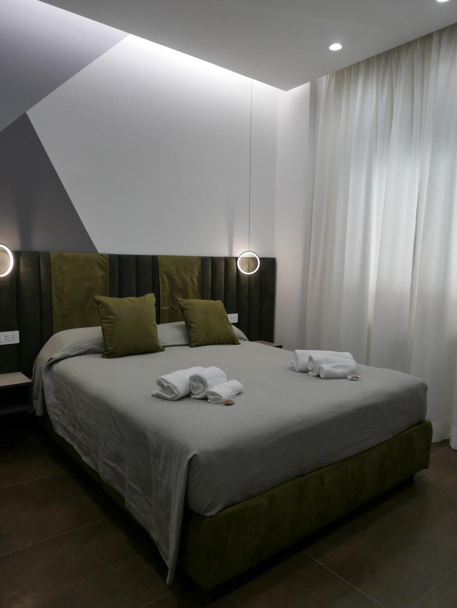 Re Lazzarone Suite Napoli Eksteriør billede